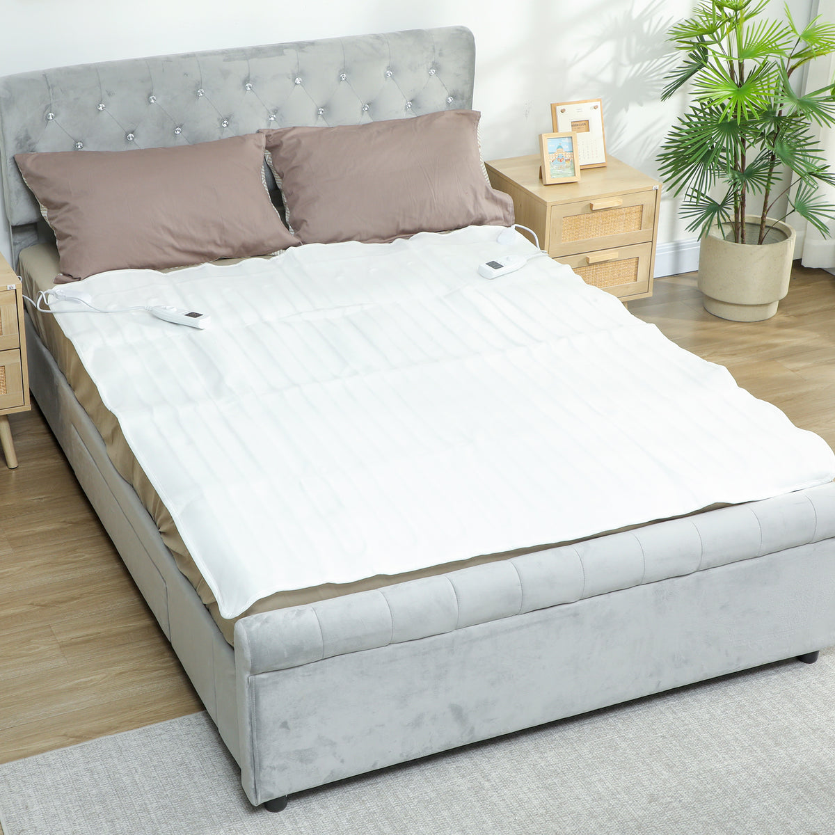 Couverture chauffante, plaid chauffant avec double commande, 5 niveaux de chauffage, minuterie 10H, 160x140cm, blanc